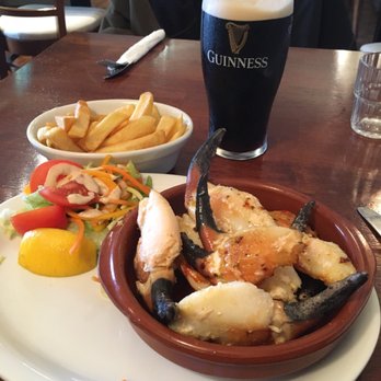 Fishermans Bar & Skellig Restaurant - Brown Crab leg dinner - Irish Near Me - Portmagee, Kentucky Fishermans Bar & Skellig Restaurant - Brown Crab leg dinner - Irish Near Me - Portmagee, Kentucky