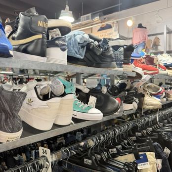 Uptown Cheapskate - Used, Vintage & Consignment Near Me - Placentia, California Uptown Cheapskate - Used, Vintage & Consignment Near Me - Placentia, California