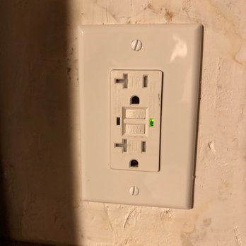 MT Electric - outlet in bathroom wall - Lighting Fixtures & Equipment Near Me
