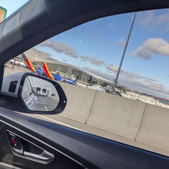 Leisure Rides - Airport drop off - Town Car Service Near Me Leisure Rides - Airport drop off - Town Car Service Near Me