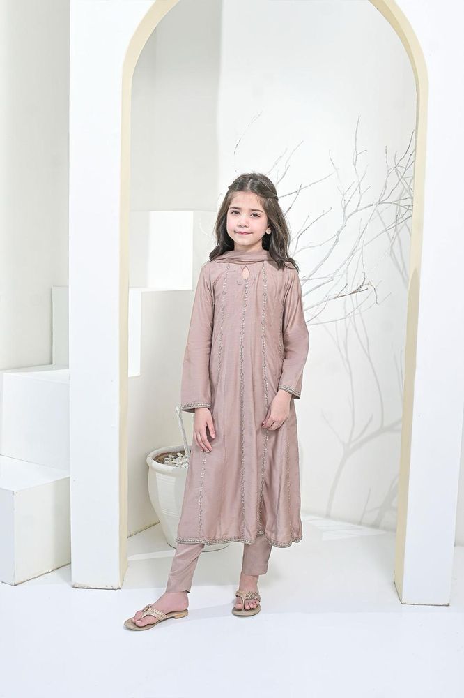 Mehar Boutique Logo