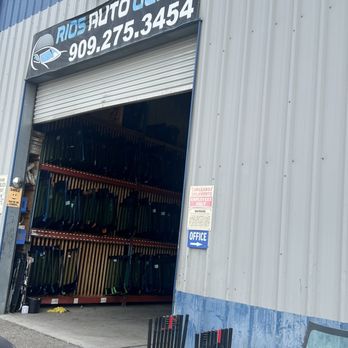 Rios Auto Glass - Store Front - Auto Glass Services Near Me - Fontana, California