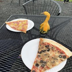 Cicchitti's Pizza Truck - Pizza