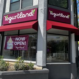 Exterior photo of Yogurtland - Pasadena, California Exterior photo of Yogurtland - Pasadena, California