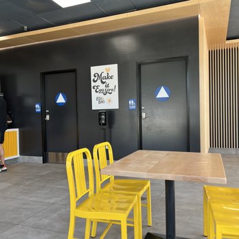 Egg N Bird - Inside - Chicken Shop Near Me - Cypress, California