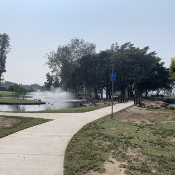 Tewinkle Park - Plenty of sidewalk for a nice long walk with the baby in stroller and dog - Parks Near Me - Costa Mesa, California