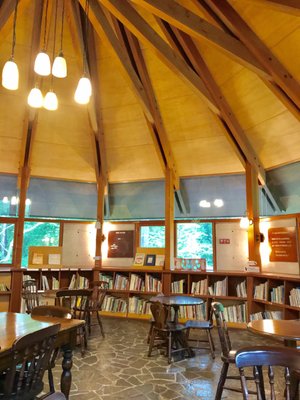 Karuizawa Picturebook Museum by null