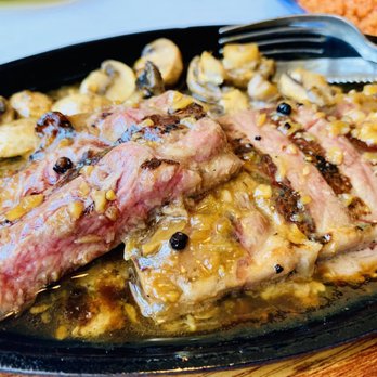 Chez Christina - Vietnamese Near Me - Milpitas, California