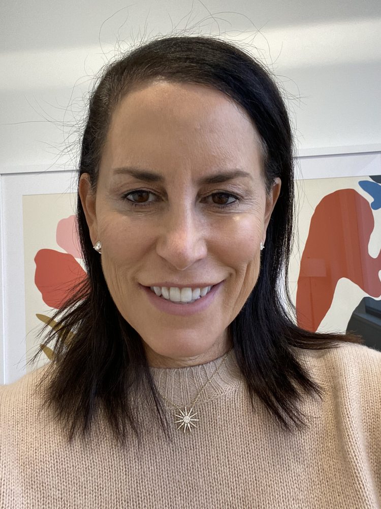 WENDY GOLDMAN Updated October 2024 601 Skokie Blvd, Northbrook, Illinois Counseling