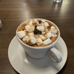 Maple House - Marshmallow dream latte