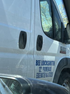 Bee Locksmith