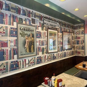 Edgartown Diner - Breakfast & Brunch Near Me - Edgartown, Massachusetts