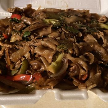 Thairiffic in the Valley - Drunken Man Noodles with Chicken (to go) - Thai Near Me - Brodheadsville, Pennsylvania Thairiffic in the Valley - Drunken Man Noodles with Chicken (to go) - Thai Near Me - Brodheadsville, Pennsylvania