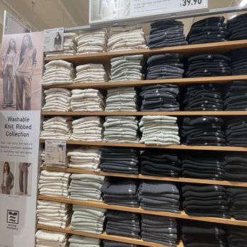 UNIQLO - Men's Clothing Near Me - Dallas, Texas UNIQLO - Men's Clothing Near Me - Dallas, Texas
