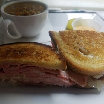 The Irish Pub - Reuben with soup - Barbeque Near Me - Baldwin, New York