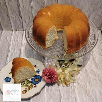 Handmade & Home Baked by Patsy - Yellow Pound Cake - Custom Cakes Near Me Handmade & Home Baked by Patsy - Yellow Pound Cake - Custom Cakes Near Me