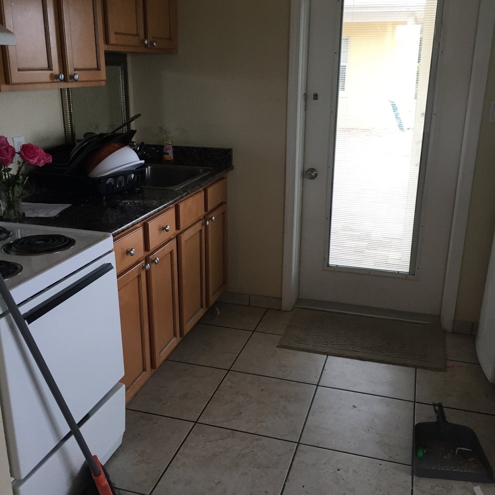 A Beach Retreat On Casey Key - Kitchen - Hotels Near Me - Nokomis, Florida A Beach Retreat On Casey Key - Kitchen - Hotels Near Me - Nokomis, Florida