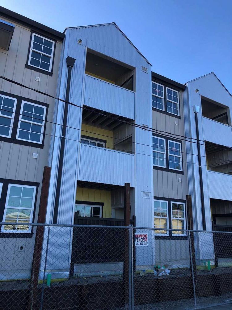 Slide of Henris Roofing