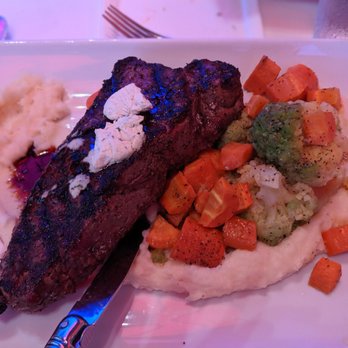 SOCCi - 14oz NY Strip - Bars Near Me - Arlington, Virginia