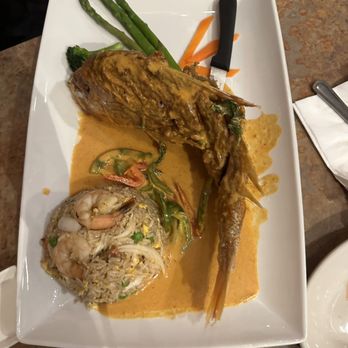 Buddha Thai Bistro - Red Snapper Red Curry - Thai Near Me - Jacksonville Beach, Florida