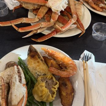 FuJi Buffet & Grill - Buffets Near Me - Glendale, California FuJi Buffet & Grill - Buffets Near Me - Glendale, California