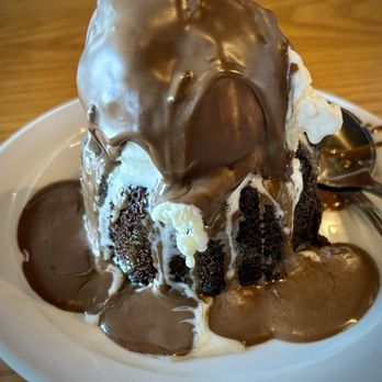 Chili's Grill & Bar - Molten Lava Cake - Tex-Mex Near Me - Honolulu, Hawaii Chili's Grill & Bar - Molten Lava Cake - Tex-Mex Near Me - Honolulu, Hawaii