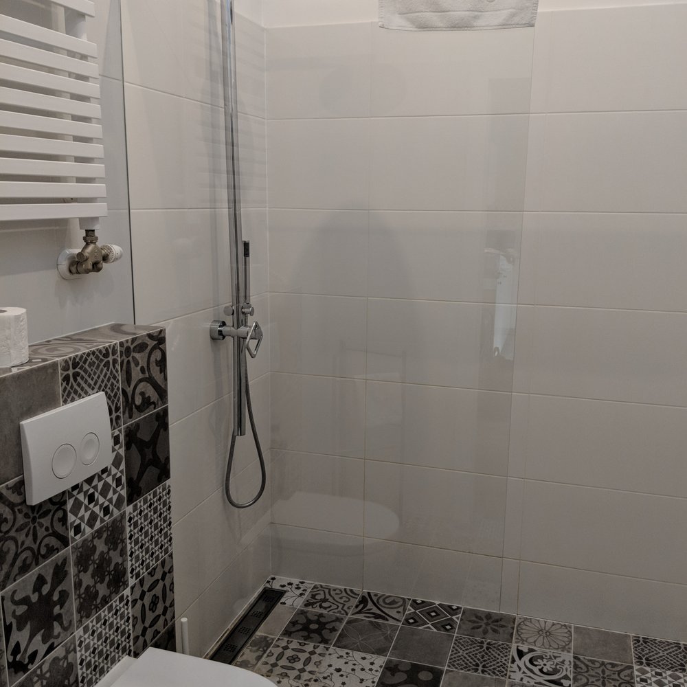 PlayRoom Apartment - Bathroom - Vacation Rentals Near Me - Kraków, Massachusetts PlayRoom Apartment - Bathroom - Vacation Rentals Near Me - Kraków, Massachusetts