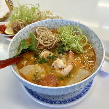 Anh Hong - bun rieu - Vietnamese Near Me - Honolulu, Hawaii Anh Hong - bun rieu - Vietnamese Near Me - Honolulu, Hawaii