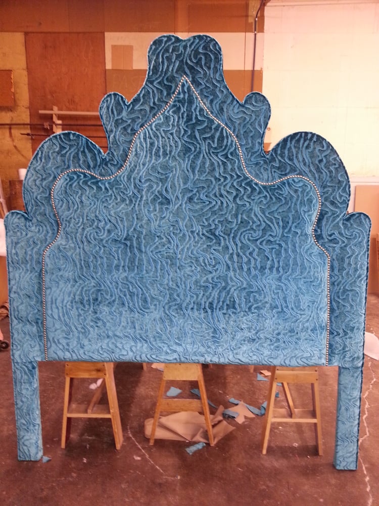 DECOR UPHOLSTERY Updated October 2024 7110 McGee St, Kansas City