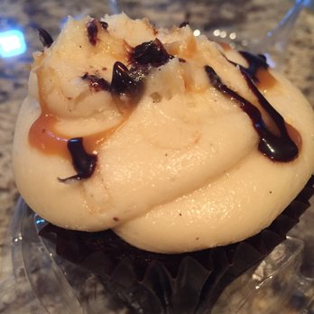 Sunflour Baking Company - Rolo cupcake - Bakeries Near Me - Harrisburg, North Carolina