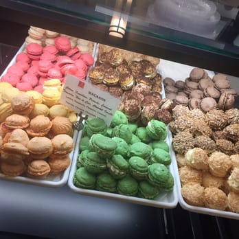 Isabelle Et Vincent - I hate macaroons these are the best macaroons I've ever had so delicious so crispy doesn't have that weird marscapone aftertaste - French Near Me - Fairfield, Connecticut Isabelle Et Vincent - I hate macaroons these are the best macaroons I've ever had so delicious so crispy doesn't have that weird marscapone aftertaste - French Near Me - Fairfield, Connecticut