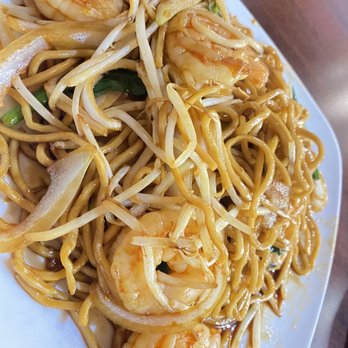 Chubby Boy Bbq - Shrimp Fried Noodle ( chow mien / la mien) - Barbeque Near Me - Las Vegas, Nevada