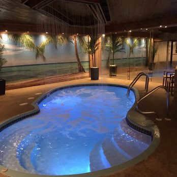 Sybaris Pool Suites - Hotels Near Me - Mequon, Wisconsin Sybaris Pool Suites - Hotels Near Me - Mequon, Wisconsin