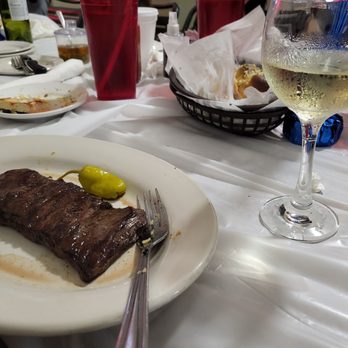 Che Tito's - Churrasco cheers! - Pizza Near Me - Miami, Florida