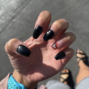 Aksarben Nails - What I received look nothing like the picture. The heart is not proper done correctly. - Nail Salons Near Me - Omaha, Nebraska Aksarben Nails - What I received look nothing like the picture. The heart is not proper done correctly. - Nail Salons Near Me - Omaha, Nebraska
