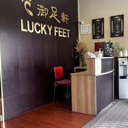 Lucky Feet Massage