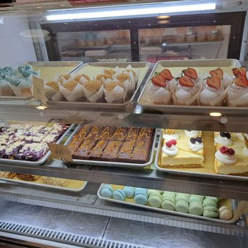 Hopscotch - Cupcakes Near Me - Champaign, Illinois