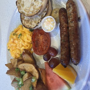 Yolks  - Classic breakfast with chicken apple sausage, scrambled eggs, English muffin and truffle lemon potatoes - Breakfast & Brunch Near Me - Vancouver, British Columbia