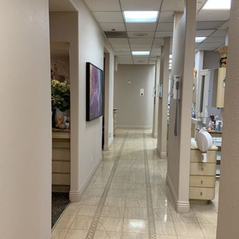 Hamlin Dental Group - Reception Area - General Dentistry Near Me - North Hollywood, California Hamlin Dental Group - Reception Area - General Dentistry Near Me - North Hollywood, California