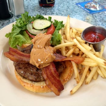 Pier 500 - Peanut butter bacon burger - American Near Me - Hudson, Wisconsin Pier 500 - Peanut butter bacon burger - American Near Me - Hudson, Wisconsin