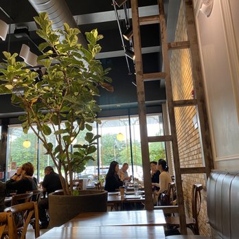 Cafe Trois - Beautiful decor and spacious seating - Breakfast & Brunch Near Me - Fort Lee, New Jersey Cafe Trois - Beautiful decor and spacious seating - Breakfast & Brunch Near Me - Fort Lee, New Jersey