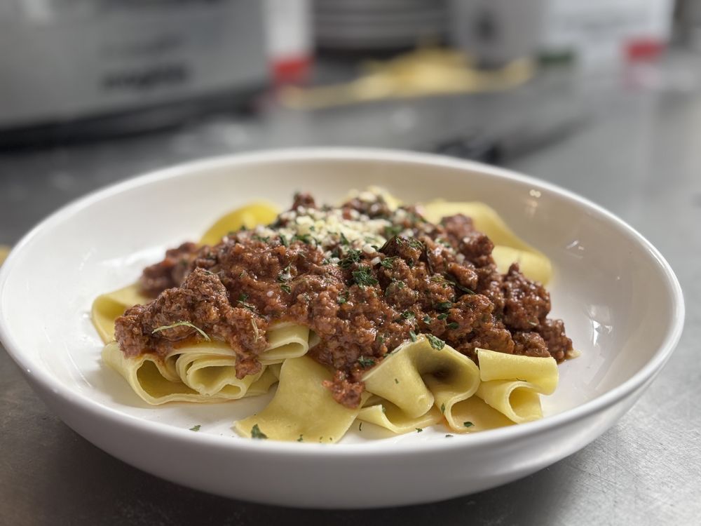 Mallard's Scratch Kitchen & Country Pizza Logo