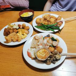 Bee's Buffet - Choices of food at bees buffet
