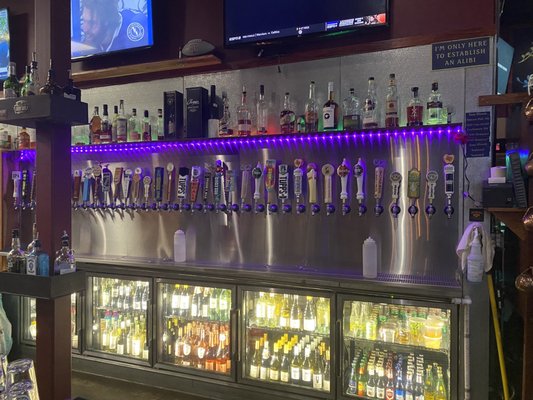 Hops & Thyme by null