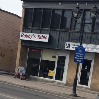 Bobby's Table - the outside of a restaurant - American Near Me - Ottawa, Ontario