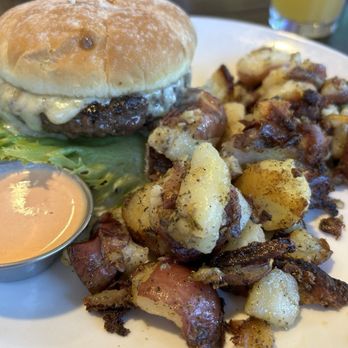 Wild Thyme Bistro - Elk burger close-up! - New American Near Me - Kanab, Utah Wild Thyme Bistro - Elk burger close-up! - New American Near Me - Kanab, Utah