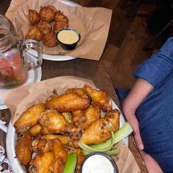 Ole Red - Wings and house tater tots - Southern Near Me - Orlando, Florida Ole Red - Wings and house tater tots - Southern Near Me - Orlando, Florida