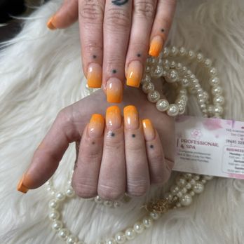 Professional Nails and Spa - Ombré orange dip nail polish - Day Spas Near Me - San Clemente, California Professional Nails and Spa - Ombré orange dip nail polish - Day Spas Near Me - San Clemente, California