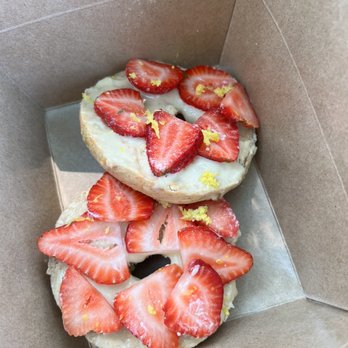 Oromo Cafe - Strawberry Cashew Butter Whole Wheat Bagel - Coffee & Tea Near Me - Chicago, Illinois