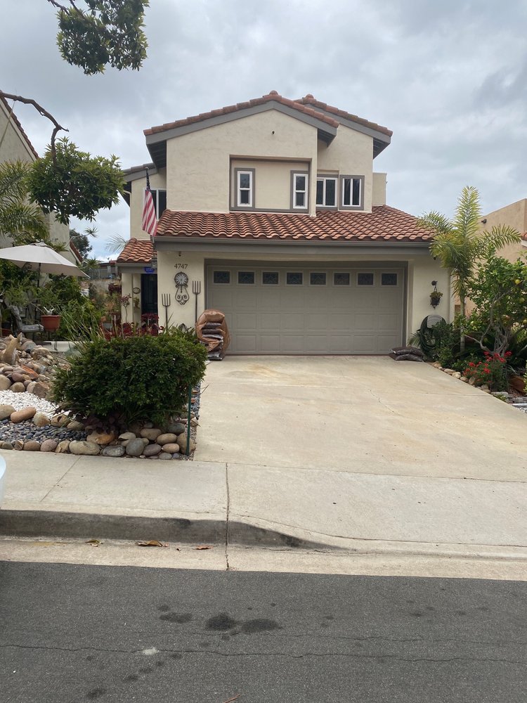 Slide of Nolanco Roofing